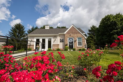 Leasing Office Front View 2.JPG